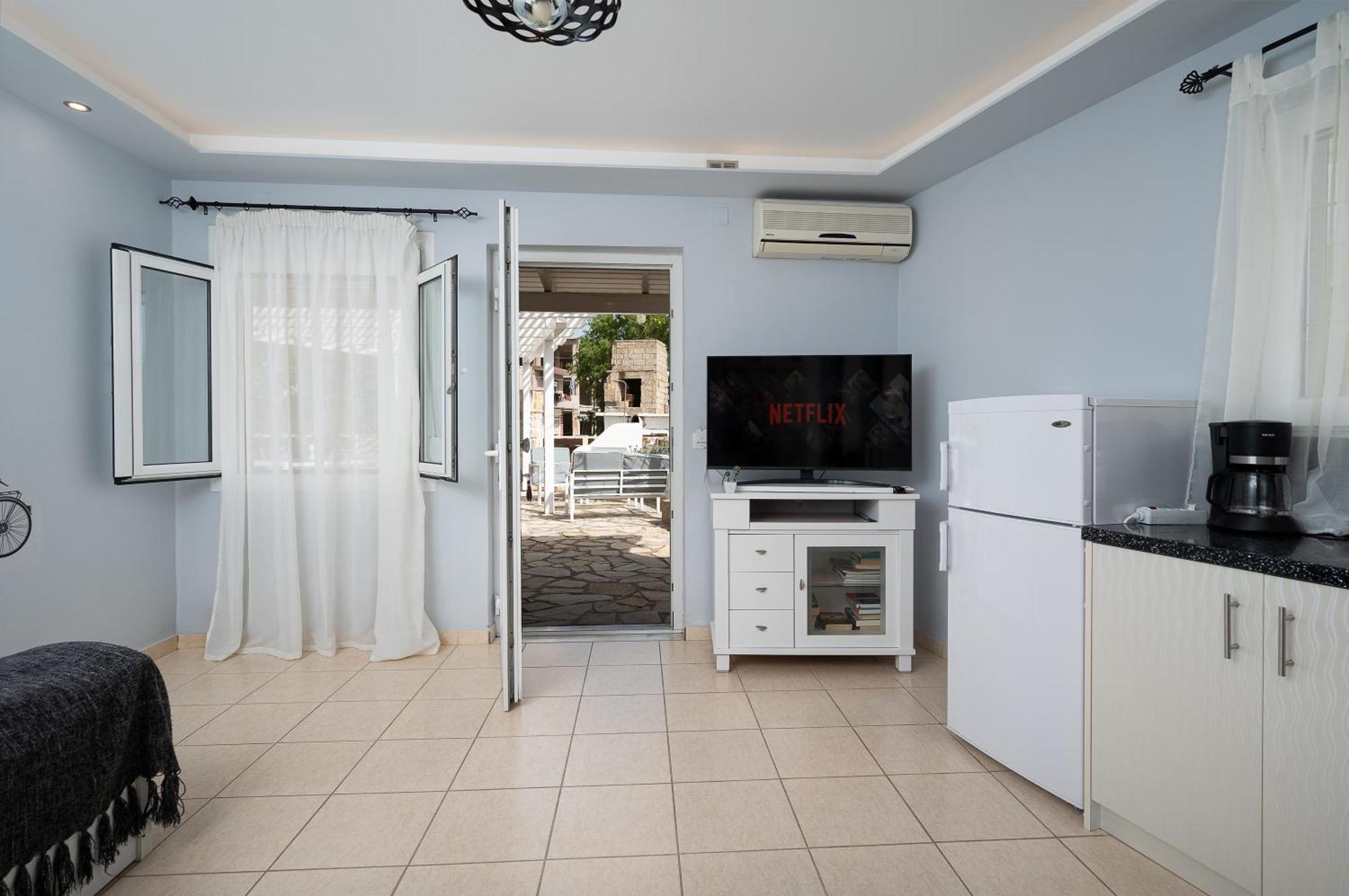 Milos Apartment Kalamaki  Exteriér fotografie